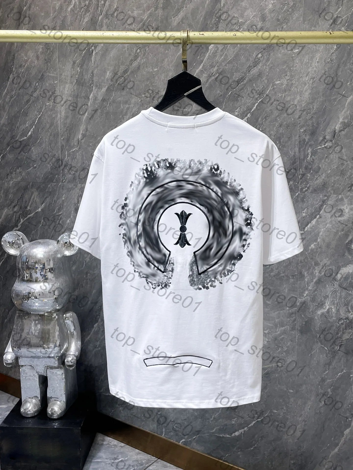 Mens Designer Clothes 2026 High-Quality Mens Chrome Hoodie Women Zipper Jacket Embroidered Horseshoe Sanskrit Cross Fashion Graphic Tee Women Casual Loose T Shirt