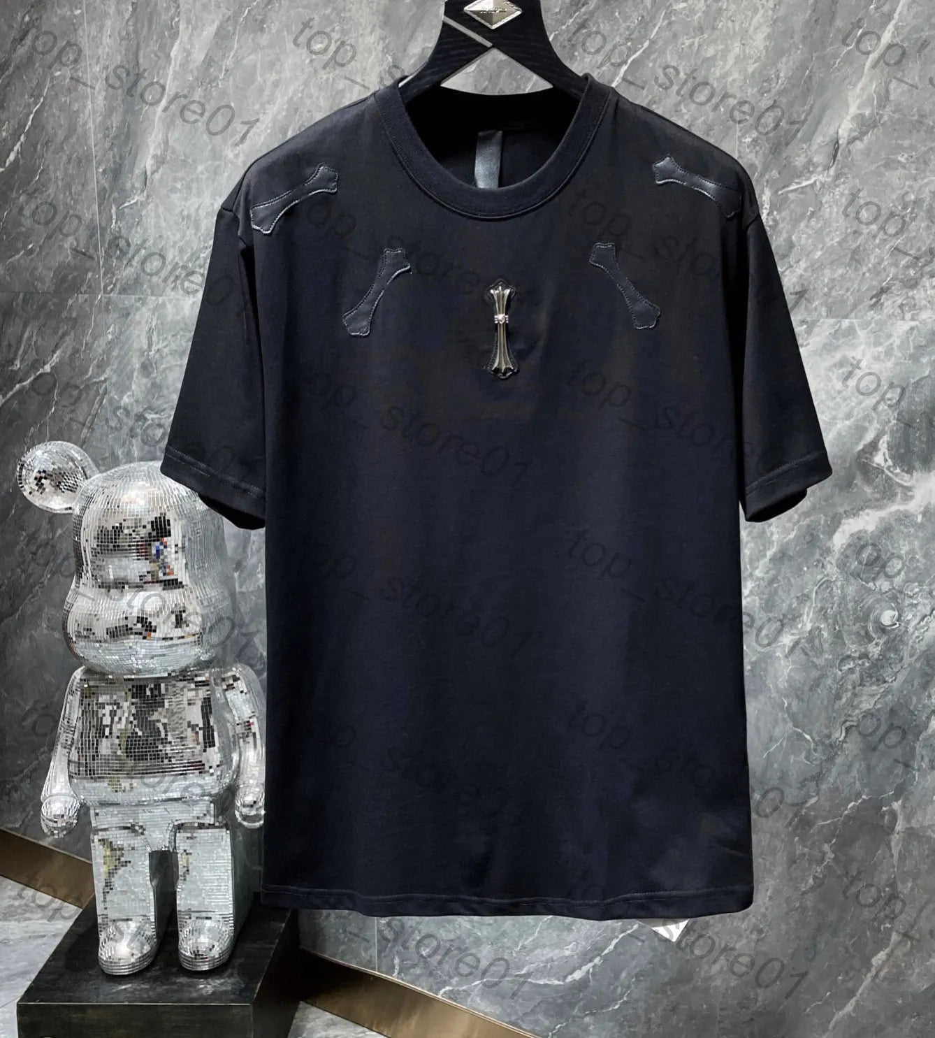 Mens Designer Clothes 2026 High-Quality Mens Chrome Hoodie Women Zipper Jacket Embroidered Horseshoe Sanskrit Cross Fashion Graphic Tee Women Casual Loose T Shirt