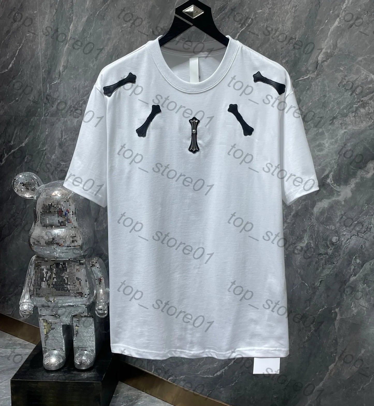 Mens Designer Clothes 2026 High-Quality Mens Chrome Hoodie Women Zipper Jacket Embroidered Horseshoe Sanskrit Cross Fashion Graphic Tee Women Casual Loose T Shirt