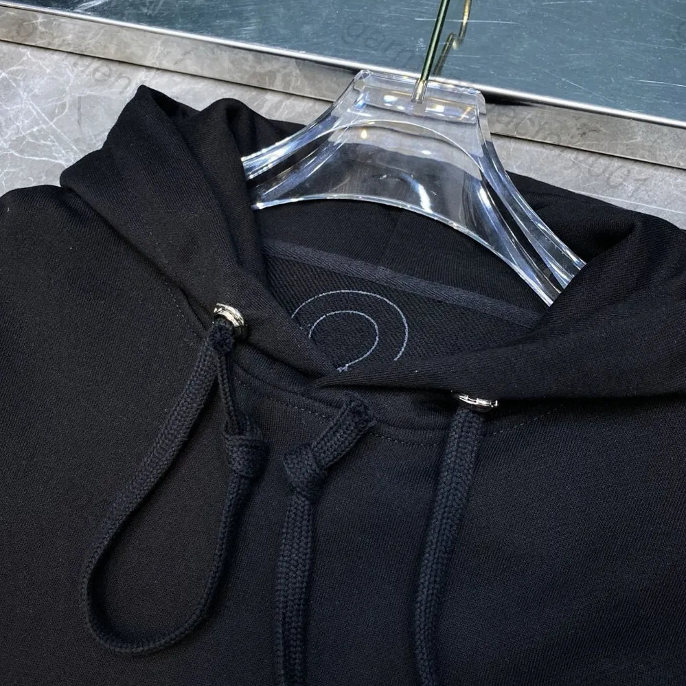 Mens Designer Clothes 2026 High-Quality Mens Chrome Hoodie Women Zipper Jacket Embroidered Horseshoe Sanskrit Cross Fashion Graphic Tee Women Casual Loose T Shirt